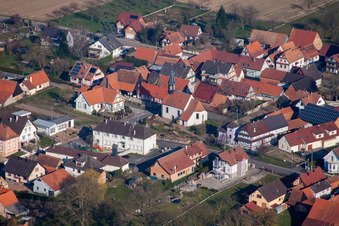Vue oblique de Schwabwiller dans le département Bas Rhin, France
