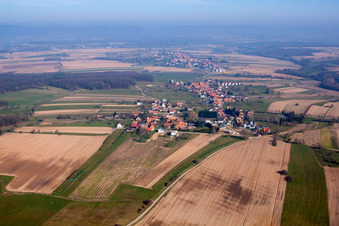 Vue aérienne de Laubach à Eschbach dans le département Bas Rhin, France