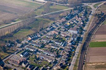 Bischwiller dans le département Bas Rhin, France depuis l'avion