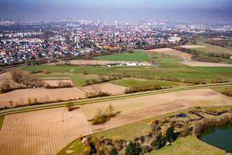 Vue aérienne de Aéroport à le quartier Sundheim in Kehl dans le département Bade-Wurtemberg, Allemagne
