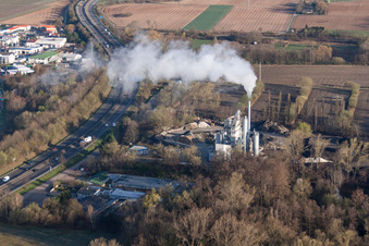 Vue aérienne de Centrale d'enrobage Landau Juchem KG à Landau in der Pfalz dans le département Rhénanie-Palatinat, Allemagne