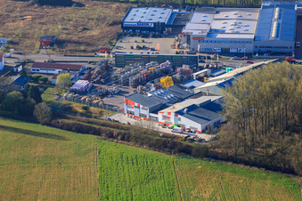 Vue aérienne de Zone industrielle de Horst avec Union Bauzentrum Hornbach Kandel à le quartier Minderslachen in Kandel dans le département Rhénanie-Palatinat, Allemagne