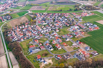 Quartier Hardtwald in Neupotz dans le département Rhénanie-Palatinat, Allemagne d'un drone
