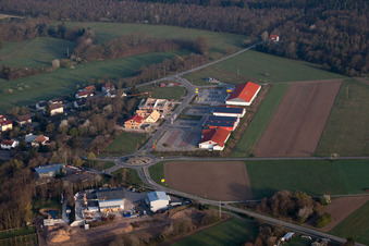 Enregistrement par drone de Quartier Neulauterburg in Berg dans le département Rhénanie-Palatinat, Allemagne