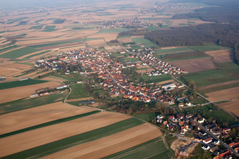 Niederlauterbach dans le département Bas Rhin, France vue du ciel