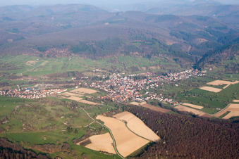 Image drone de Lembach dans le département Bas Rhin, France