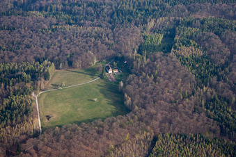 Nehwiller-près-Wœrth dans le département Bas Rhin, France depuis l'avion