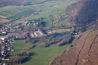 Vue d'oiseau de Oberbronn dans le département Bas Rhin, France