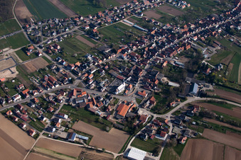 Image drone de Niederlauterbach dans le département Bas Rhin, France