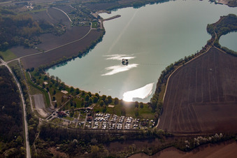 Vue aérienne de Piscine à Lauterbourg dans le département Bas Rhin, France