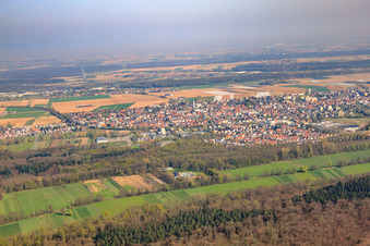 Vue aérienne de Bienwaldstadt vue du sud à Kandel dans le département Rhénanie-Palatinat, Allemagne