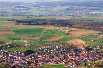 Vue aérienne de Quartier Wargolshausen in Hollstadt dans le département Bavière, Allemagne