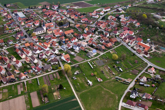 Vue aérienne de Village - Vue à le quartier Queienfeld in Grabfeld dans le département Thuringe, Allemagne
