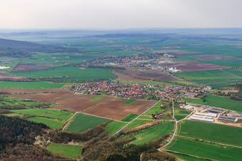 Vue aérienne de Vue de la ville depuis le nord-ouest à Römhild dans le département Thuringe, Allemagne