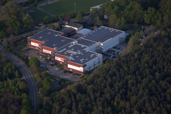 Vue aérienne de Herxheim, Magasin de meubles Gilb à Herxheim bei Landau dans le département Rhénanie-Palatinat, Allemagne