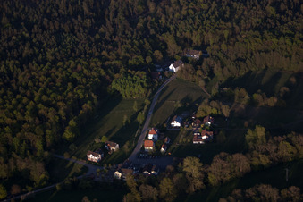 Schleithal dans le département Bas Rhin, France du point de vue du drone
