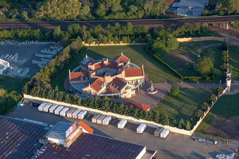 Vue aérienne de Villa de luxe dans la zone commerciale d'un transitaire à Landau in der Pfalz dans le département Rhénanie-Palatinat, Allemagne