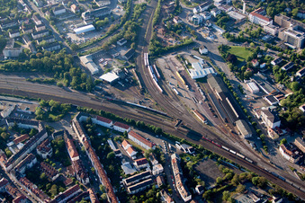 Gleisdreieck à Neustadt an der Weinstraße dans le département Rhénanie-Palatinat, Allemagne d'en haut