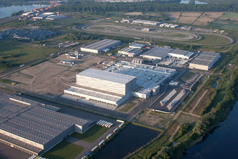 Enregistrement par drone de Zone industrielle d'Oberwald à Wörth am Rhein dans le département Rhénanie-Palatinat, Allemagne