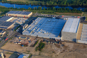 Chantier de la société Pfälzer Erfrischungsgetränke GmbH à Wörth am Rhein dans le département Rhénanie-Palatinat, Allemagne hors des airs