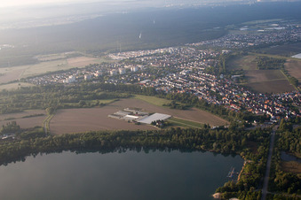Quartier Leopoldshafen in Eggenstein-Leopoldshafen dans le département Bade-Wurtemberg, Allemagne d'un drone