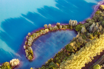 Vue aérienne de Réserve naturelle sur le canal de la plaine du Rhin à le quartier Liedolsheim in Dettenheim dans le département Bade-Wurtemberg, Allemagne