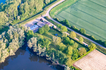 Vue aérienne de À Rußheimer Althrein, In d. Ow à Germersheim dans le département Rhénanie-Palatinat, Allemagne