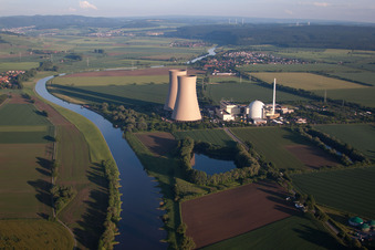 Centrale nucléaire à le quartier Grohnde in Emmerthal dans le département Basse-Saxe, Allemagne hors des airs