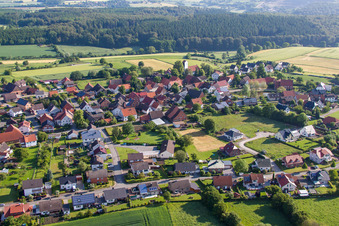 Vue aérienne de Quartier Altenbergen in Marienmünster dans le département Rhénanie du Nord-Westphalie, Allemagne