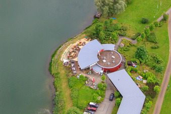 Restaurant Strandgut Höxter sur le lac Godelheim à Höxter dans le département Rhénanie du Nord-Westphalie, Allemagne d'en haut