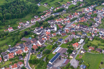 Vue aérienne de Quartier Dalhausen in Beverungen dans le département Rhénanie du Nord-Westphalie, Allemagne