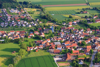 Vue aérienne de Saint-Guy à le quartier Bühne in Borgentreich dans le département Rhénanie du Nord-Westphalie, Allemagne