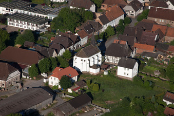 Photographie aérienne de Vue des rues et des maisons dans les quartiers résidentiels à le quartier Blankenau in Beverungen dans le département Rhénanie du Nord-Westphalie, Allemagne