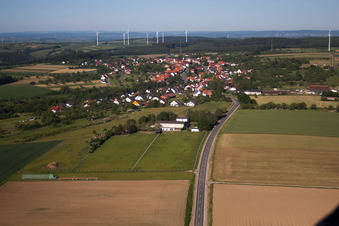 Vue aérienne de Quartier Langenthal in Trendelburg dans le département Hesse, Allemagne