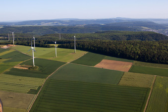 Photographie aérienne de Parc éolien Haarbrück-Wortberg à le quartier Haarbrück in Beverungen dans le département Rhénanie du Nord-Westphalie, Allemagne