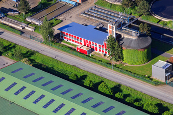 Vue aérienne de Station d'épuration Höxter à Höxter dans le département Rhénanie du Nord-Westphalie, Allemagne