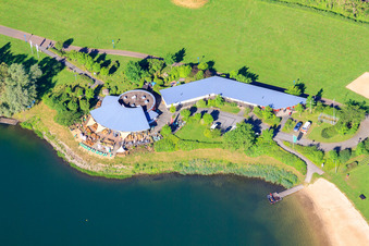 Restaurant Strandgut Höxter sur le lac Godelheim à Höxter dans le département Rhénanie du Nord-Westphalie, Allemagne vue d'en haut