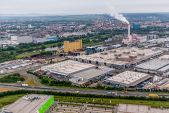Vue aérienne de Zone industrielle et commerciale de Hafenstrasse avec GKS à Schweinfurt dans le département Bavière, Allemagne