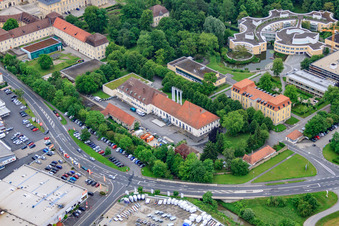 Hôpital de psychiatrie, de psychothérapie et de médecine psychosomatique Schloss Werneck à Werneck dans le département Bavière, Allemagne d'en haut