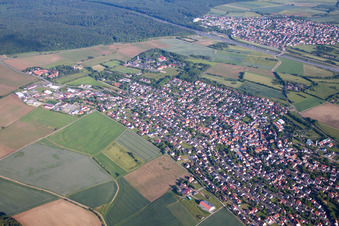 Vue aérienne de Terrain du dortoir - bâtiment de la St. Josefs Stift Eisingen non-profit GmbH dans le quartier d'Erbachshof à Eisingen dans le département Bavière, Allemagne