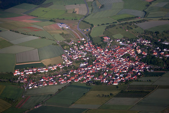 Vue aérienne de Quartier Oberaltertheim in Altertheim dans le département Bavière, Allemagne