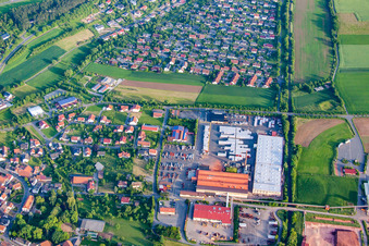 Vue aérienne de Locaux de l'usine Brickworks Braas GmbH - surface de vente et entrepôt Hainstadt à le quartier Hainstadt in Buchen dans le département Bade-Wurtemberg, Allemagne