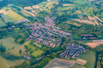 Vue aérienne de Quartier Schatthausen in Wiesloch dans le département Bade-Wurtemberg, Allemagne