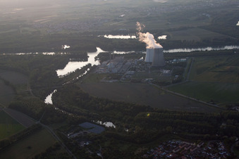 Philippsburg dans le département Bade-Wurtemberg, Allemagne du point de vue du drone