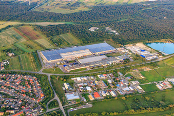 Vue aérienne de Zone industrielle Bruchstücker et Goodyear à Philippsburg dans le département Bade-Wurtemberg, Allemagne