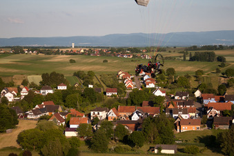 Siegen dans le département Bas Rhin, France depuis l'avion