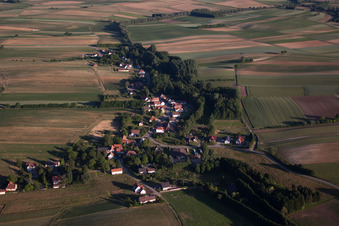 Vue d'oiseau de Siegen dans le département Bas Rhin, France