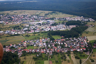 Vue aérienne de Quartier Conweiler in Straubenhardt dans le département Bade-Wurtemberg, Allemagne