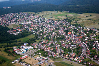 Vue aérienne de Quartier Conweiler in Straubenhardt dans le département Bade-Wurtemberg, Allemagne