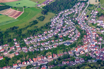 Vue aérienne de Hohnerstr à le quartier Sulz am Eck in Wildberg dans le département Bade-Wurtemberg, Allemagne